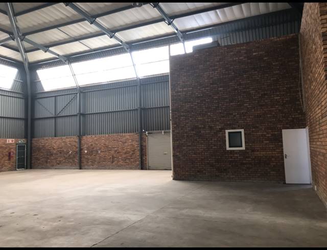 757M² WAREHOUSE TO LET IN JET PARK